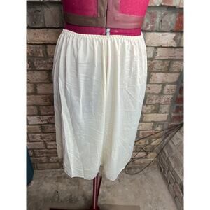 Wonderslip slip shorts half slip cream